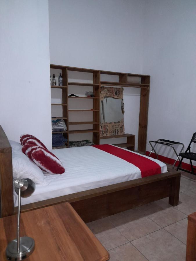 Hostal Blood Moon Rio Dulce Town Exteriör bild