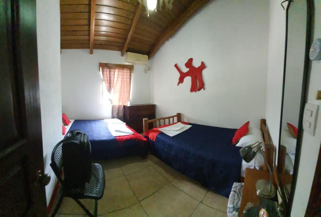Hostal Blood Moon Rio Dulce Town Exteriör bild